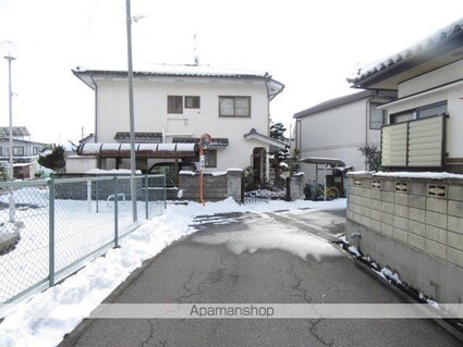 長野県長野市箱清水２丁目[3DK/58.13m2]の周辺2