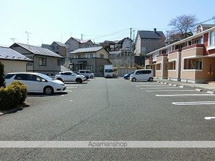 ファインアップルＳＫ[2LDK/57.63m2]の駐車場3