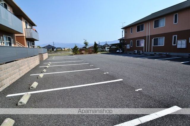シャーメゾン　ルミエール　Ⅱ棟[2LDK/50.78m2]の駐車場