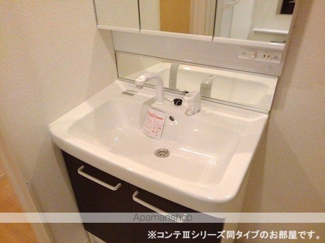 小室町アパートの内装写真