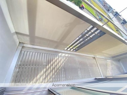 ロイヤルフェルティ　Ａ・Ｂ・Ｃ・Ｄ・Ｅ[2LDK/57.07m2]のバルコニー