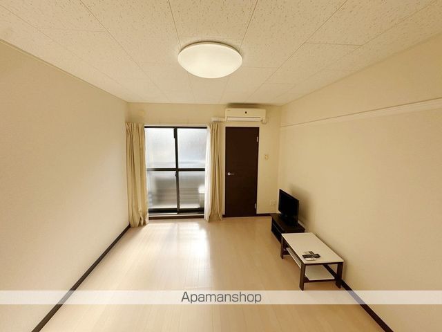 レオネクスト伊料東の内装写真