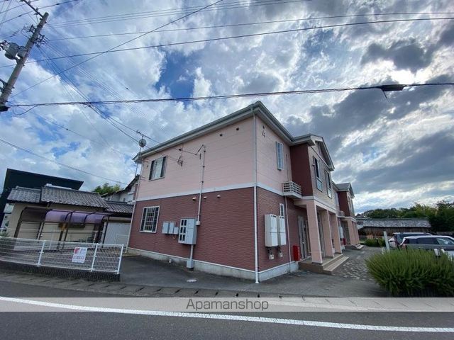 シャイニング ローズA棟の外観写真