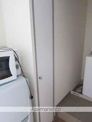 レオパレス若槻[1K/20.28m2]の収納