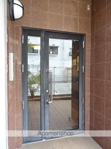 中央ハイツ元浜の玄関写真