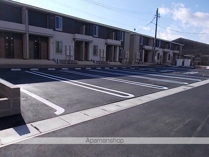 岐阜県岐阜市北鶉２丁目[2LDK/57.54m2]の駐車場