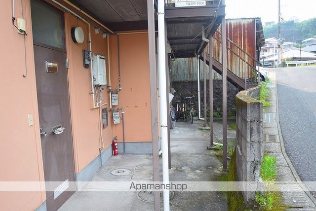 岩下アパートの玄関写真