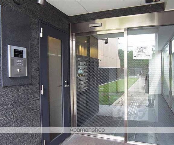 プラネシア京阪出町柳の玄関写真