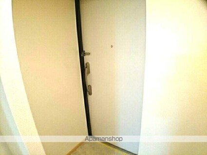 ジュネス東玉川[1K/30.31m2]の玄関