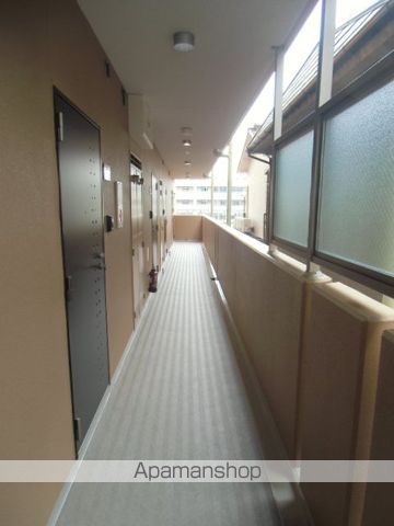 GRANDIRの内装写真