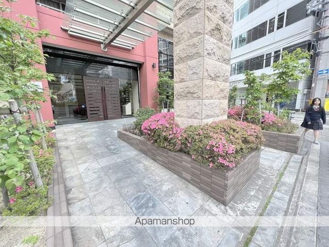 ラサンテ京橋の玄関写真