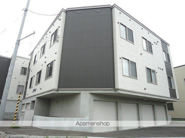 プレシャス23番館の外観写真