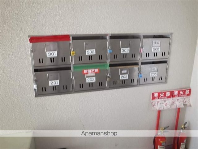 ブールヴァール平岡の玄関写真