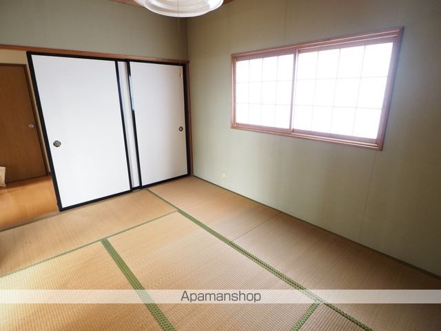 ヒルズ高塚の内装写真