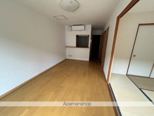 ホーリー弁天橋の内装写真