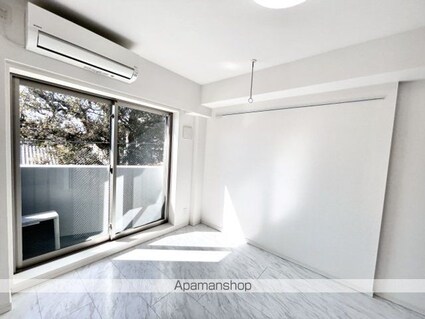 スカイコート世田谷代田橋[1K/25.64m2]のリビング・居間