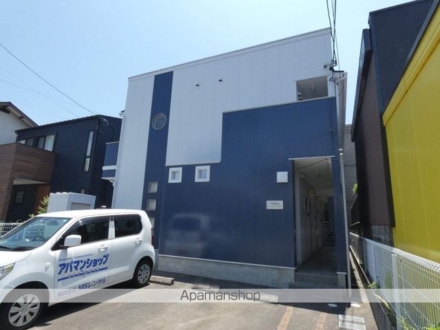 クレフラスト新津町の外観写真