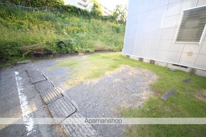 エステートピア中舟田[2DK/36.3m2]の駐車場