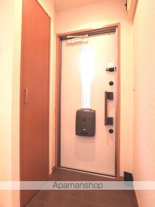 東京都世田谷区喜多見５丁目[1K/20.13m2]の玄関
