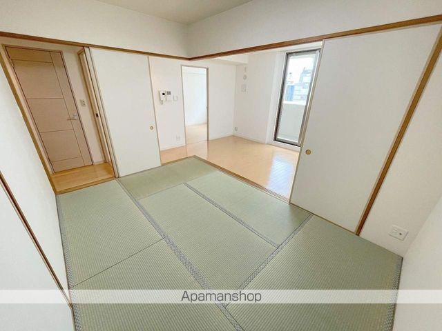 アーデンタワー新町の内装写真