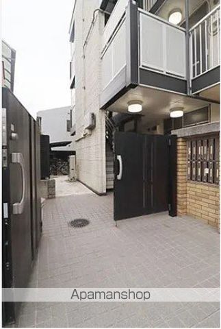 レオパレスBRISE関町東の玄関写真