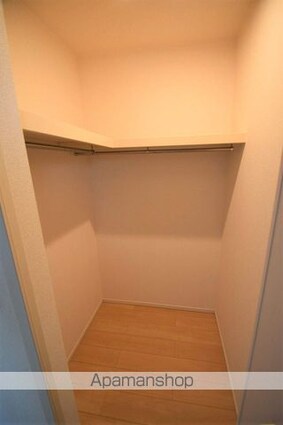 フローラル・コート[2LDK/57.64m2]の収納