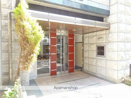 東京都文京区本郷３丁目[1K/21.6m2]のエントランス