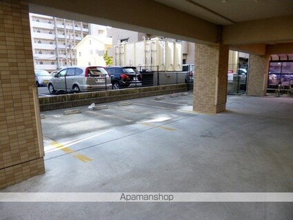 ユーミー大橋[1K/29.1m2]の駐車場