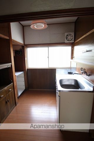 安武様本町一戸建の内装写真