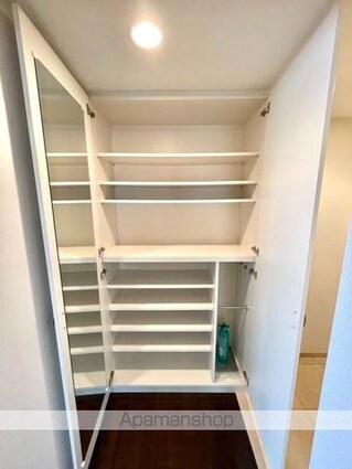 レジディア三軒茶屋Ⅱ[2LDK/57.78m2]の庭