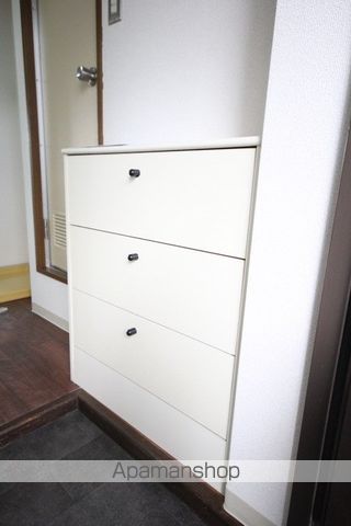ワンテンションの内装写真