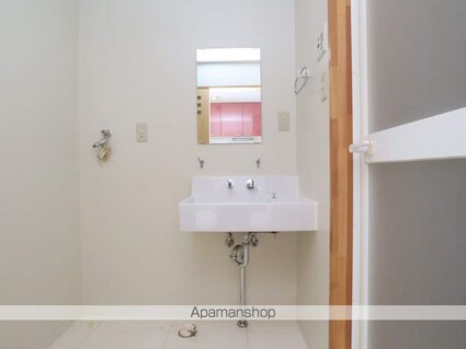 ＨＥＡＲＴＳＷＡＶＥ[1K/42.24m2]の洗面所