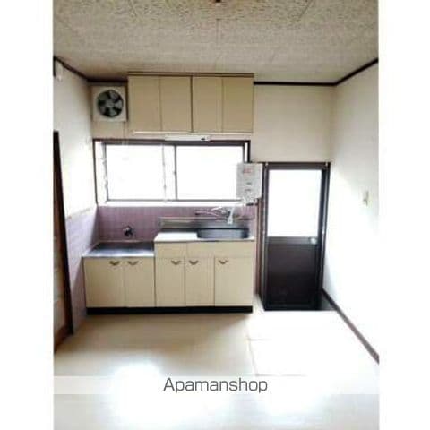 三河町貸家の内装写真