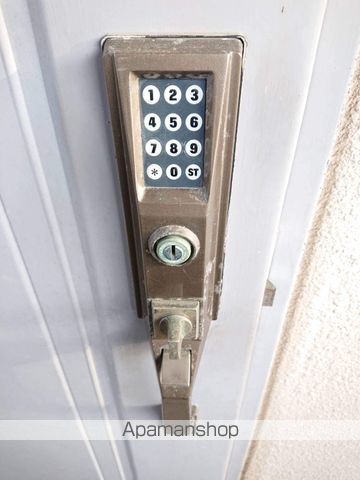 マンション四ツ池の内装写真