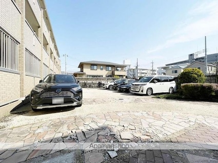 フェアレーン高野台　　Ⅱ[1LDK/37.53m2]の駐車場