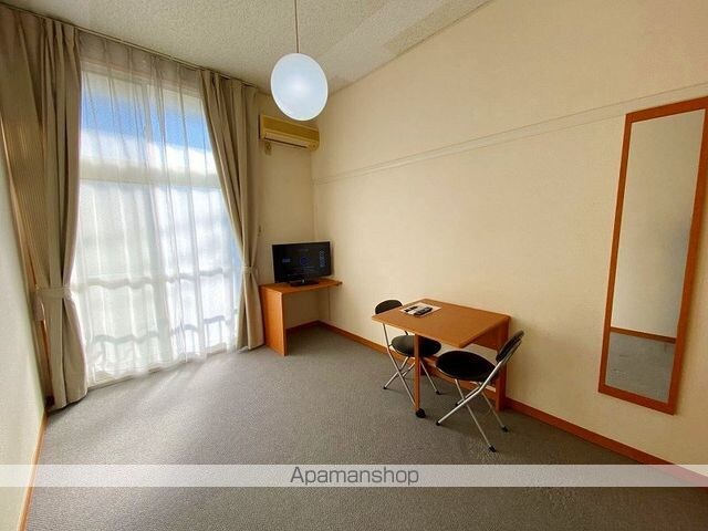 レオパレスＡｄｍｉｒａｔｉｏｎＮＥＸＴ[1K/19.87m2]のリビング・居間1