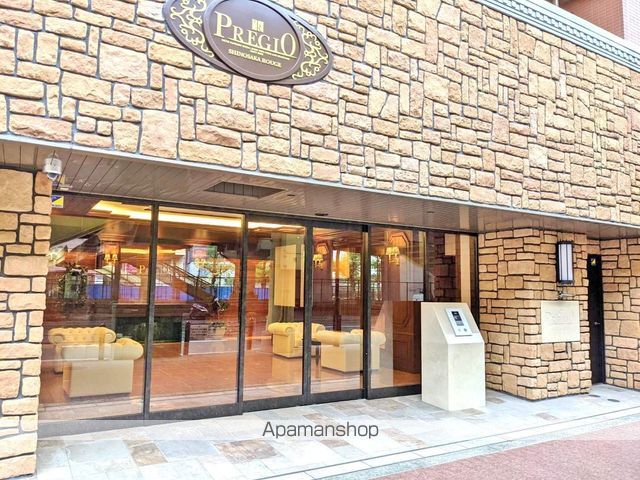ORSUS新大阪の玄関写真