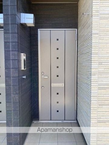 アネット大在Bの玄関写真