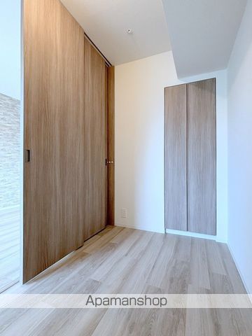 コンフォリア・リヴHOMMACHI WEST Qの内装写真