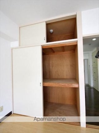 エンブレム山越[1K/26m2]の収納