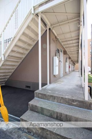 ラックハイツ国富Aの玄関写真