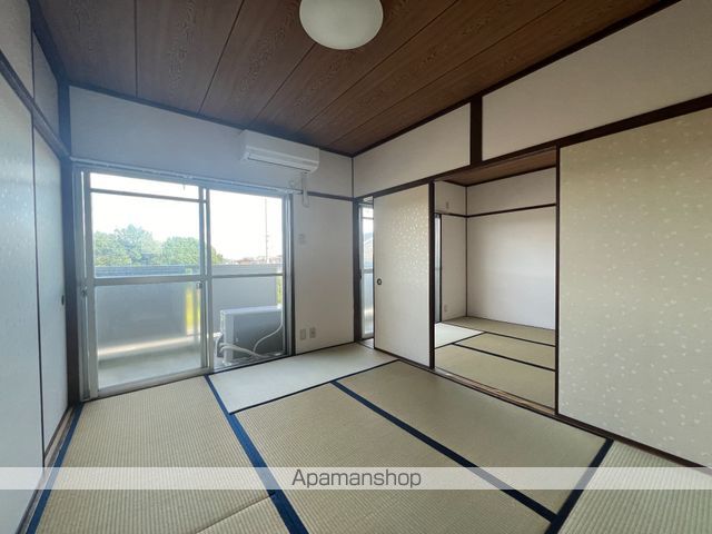 小川マンションの内装写真