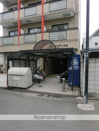 和歌山県和歌山市新通６丁目[1DK/33.17m2]のエントランス1