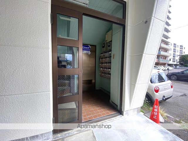 マンション白樺の玄関写真