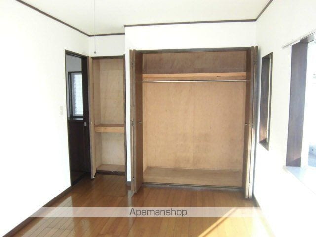 京王線 柴崎駅 徒歩4分 2階建 築33年の内装写真