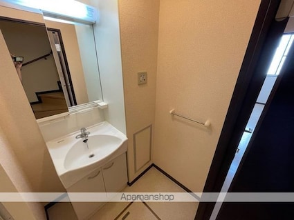 レオネクストエクシールⅢ[2LDK/52.17m2]の洗面所1