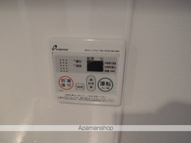 LUXE新大阪IVの内装写真