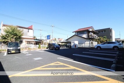 ウィステリアⅢ[1LDK/41.29m2]の駐車場1