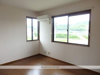 Ｃｏｚｙ　Ｃｏｕｒｔ　Ｂ棟[2LDK/53.84m2]の内装4