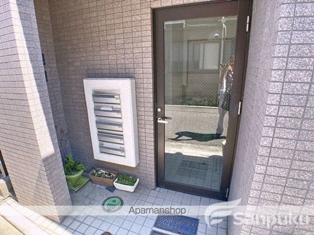 ウエスタンリバーズの玄関写真